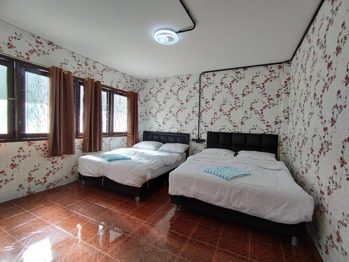 Hostel D​ Luck​ Kanchanaburi