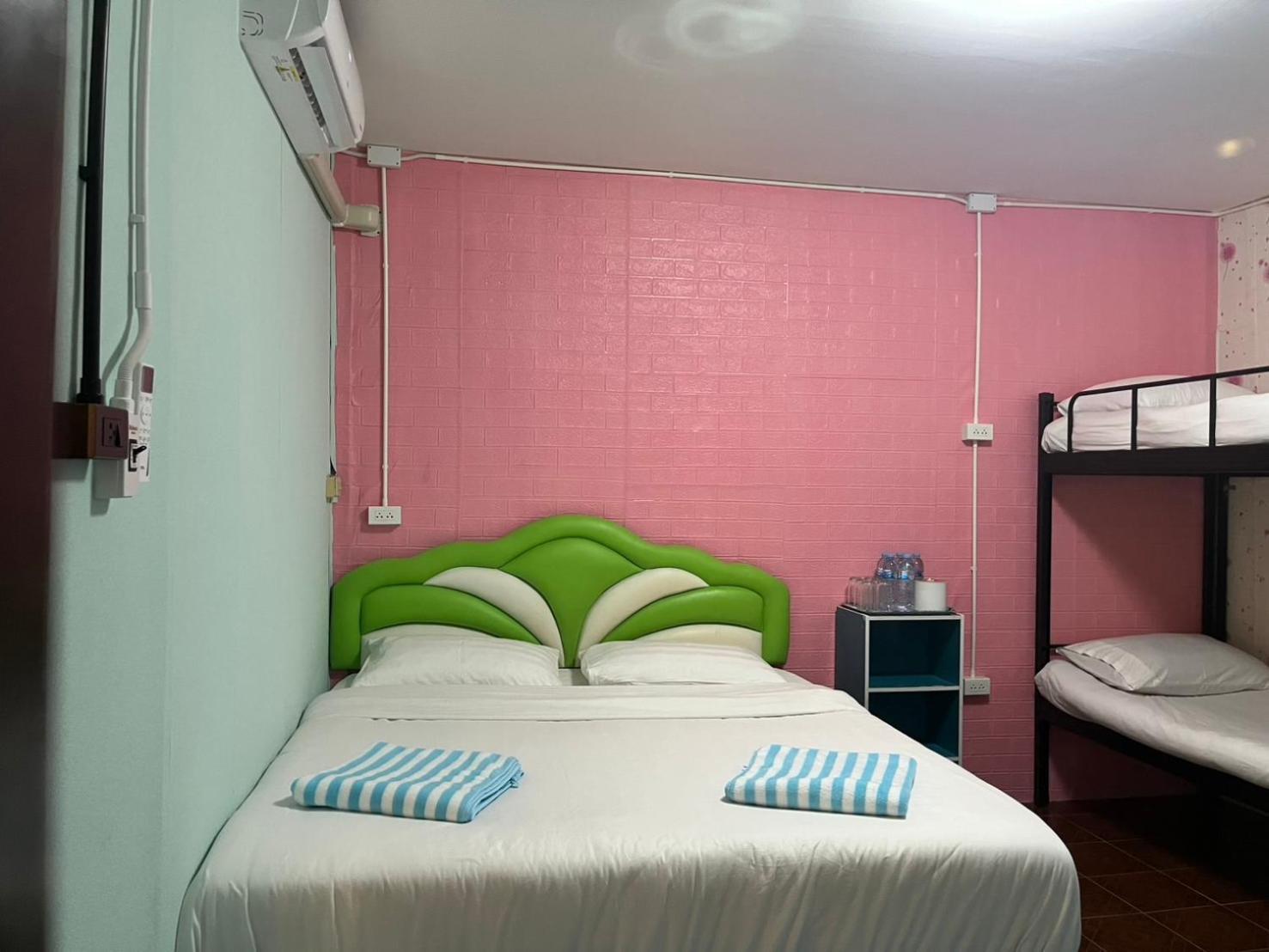 Hostel D​ Luck​ Kanchanaburi